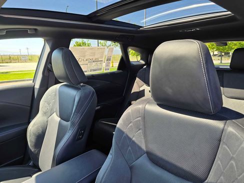 New 2026 Lexus RX 450h AWD image 25