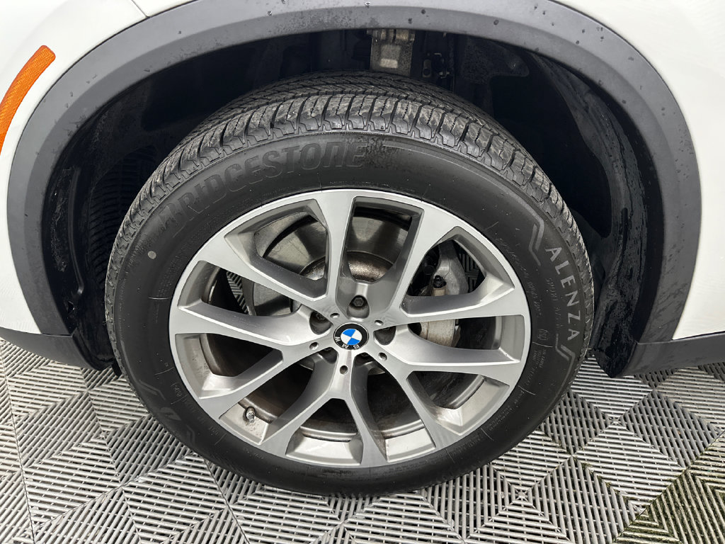 Used 2022 BMW X5 sDrive40i w/ Premium Package RWD image 13