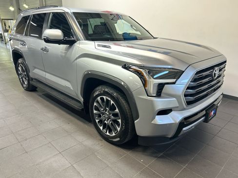 Used 2026 Toyota Sequoia Limited AWD/4WD image 2