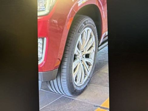 Used 2023 GMC Yukon Denali w/ Max Trailering Package image 5