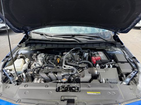 Used 2025 Nissan Altima 2.5 SV image 32