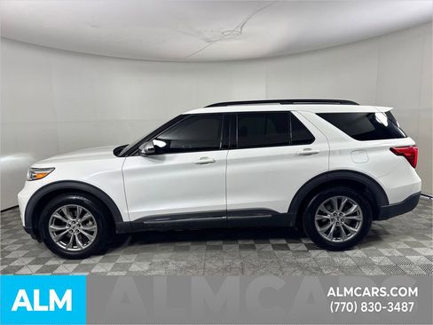 Used 2020 Ford Explorer XLT w/ Equipment Group 202A image 9