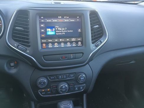 Certified 2022 Jeep Cherokee Latitude Lux w/ Sun & Sound Group AWD/4WD image 12