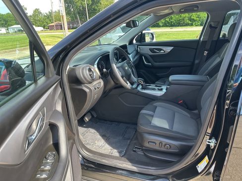 Used 2024 Chevrolet Blazer LT FWD image 9
