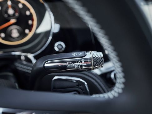 Used 2024 Bentley Flying Spur S V8 image 56