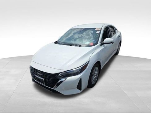 Used 2025 Nissan Sentra S FWD image 4