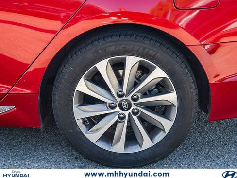 Used 2017 Hyundai Sonata Sport w/ Value Edition Package 02 FWD image 11