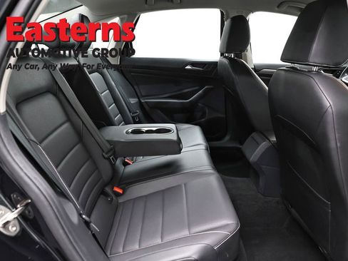 Used 2024 Volkswagen Jetta SE FWD image 22