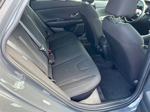 Used 2024 Hyundai Elantra SEL image 15