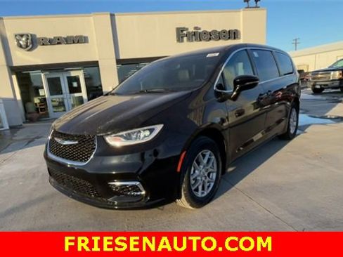 New 2025 Chrysler Pacifica Select w/ Uconnect Theater Family Group image 4