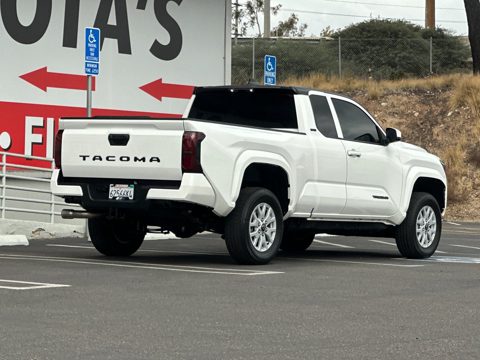 Used 2025 Toyota Tacoma SR5 RWD image 5