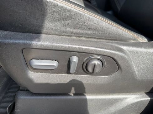 Used 2021 GMC Sierra 1500 AT4 AWD/4WD image 16
