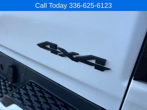 Used 2025 RAM 1500 Laramie w/ Night Edition AWD/4WD image 13