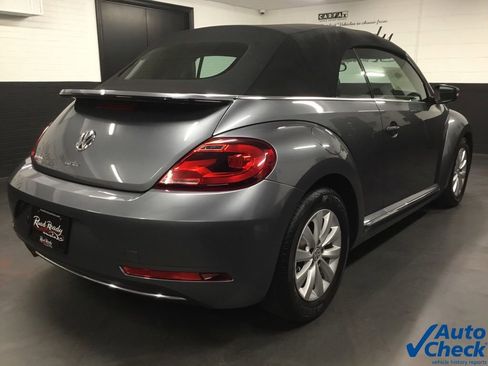 Used 2019 Volkswagen Beetle 2.0T S image 21