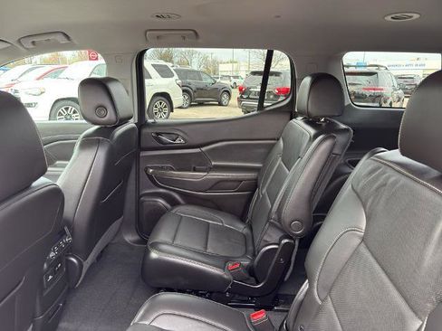 Used 2023 GMC Acadia SLT w/ Preferred Package AWD/4WD image 32