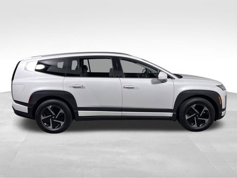 New 2026 Hyundai Ioniq 9 SE image 6