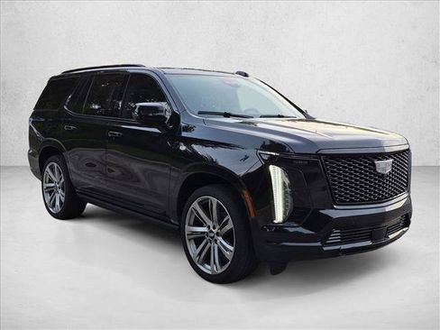 Used 2025 Cadillac Escalade Sport Platinum AWD/4WD image 3