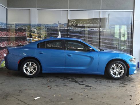 Used 2023 Dodge Charger SXT image 4