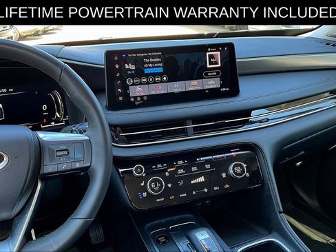 Certified 2026 INFINITI QX60 Luxe image 8