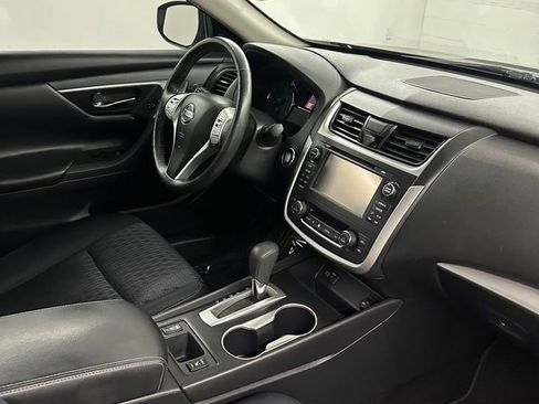 Used 2017 Nissan Altima 2.5 SV w/ Convenience Package FWD image 37