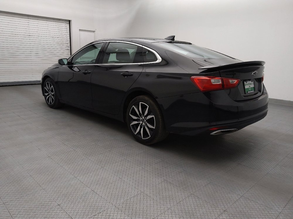Used 2025 Chevrolet Malibu RS FWD image 3