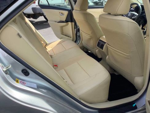Used 2017 Toyota Camry XLE FWD image 31