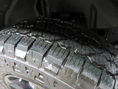 Used 2021 Jeep Wrangler Unlimited Sahara image 7