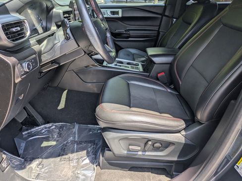 Certified 2022 Ford Explorer ST-Line w/ Class IV Trailer Tow Package RWD image 13