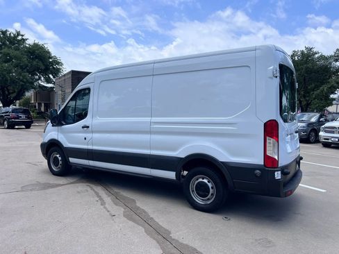 Used 2017 Ford Transit 150 148 Medium Roof RWD image 10
