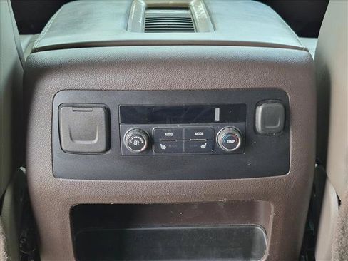 Used 2016 GMC Yukon Denali RWD image 17