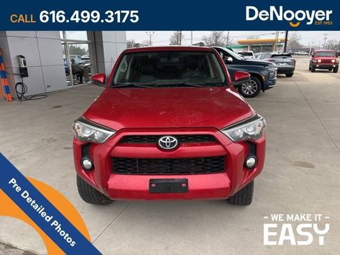Used 2016 Toyota 4Runner SR5 Premium image 4