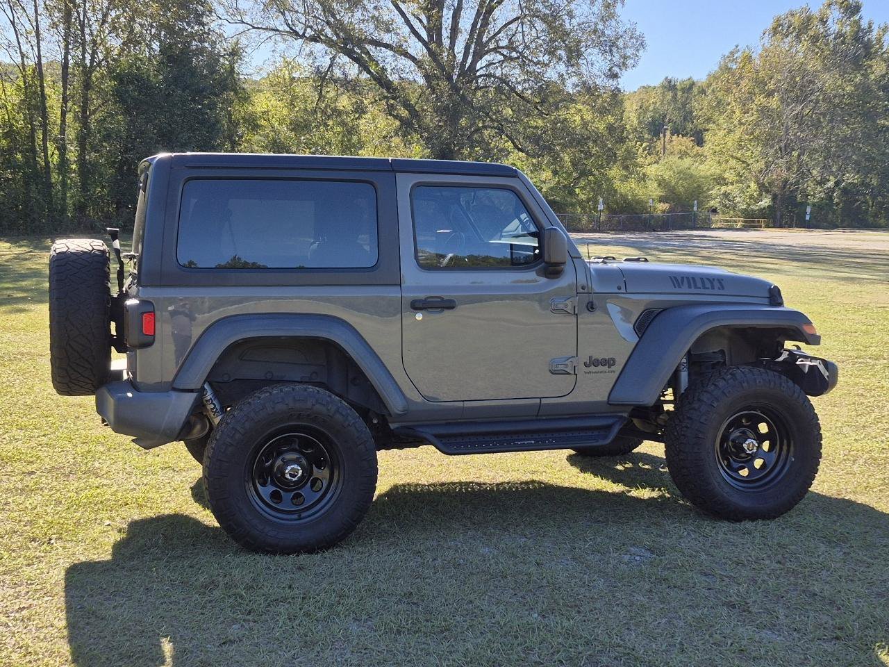 Used 2021 Jeep Wrangler Sport AWD/4WD image 8