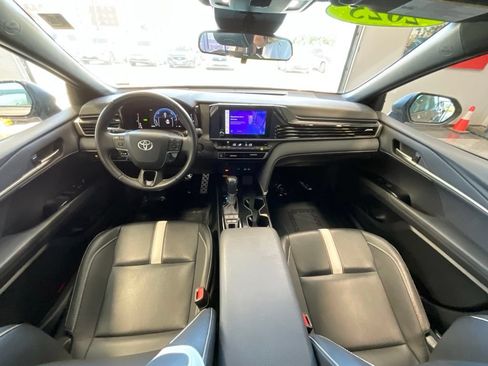 Certified 2025 Toyota Camry SE FWD image 8