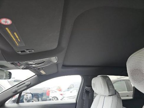 Used 2024 Cadillac Lyriq Sport image 17