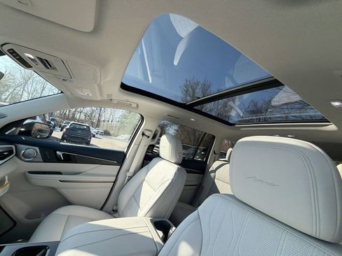 New 2026 Buick Enclave Avenir w/ Super Cruise Package image 18