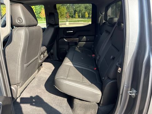 Used 2019 Chevrolet Silverado 1500 LT Trail Boss AWD/4WD image 10