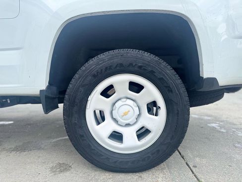Used 2022 Chevrolet Colorado W/T w/ WT Convenience Package RWD image 19
