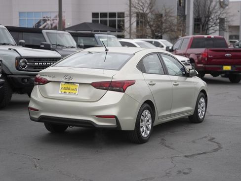 Used 2018 Hyundai Accent SE image 6