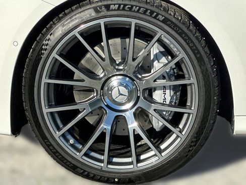 New 2026 Mercedes-Benz E 53 AMG e 4MATIC Sedan image 12