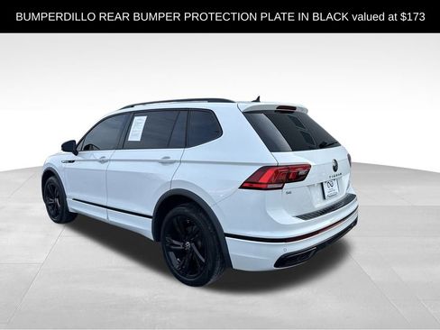 Used 2023 Volkswagen Tiguan SE R-Line image 5