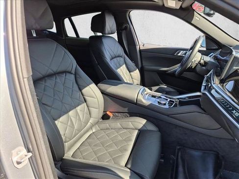 Used 2025 BMW X6 xDrive40i w/ Climate Comfort Package AWD/4WD image 22