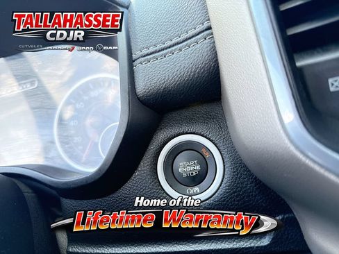 Used 2020 RAM 1500 Laramie AWD/4WD image 19