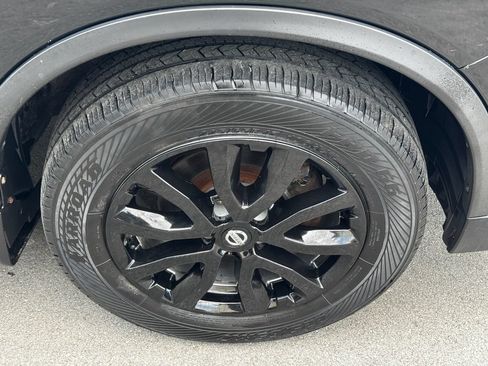 Used 2017 Nissan Rogue AWD image 49