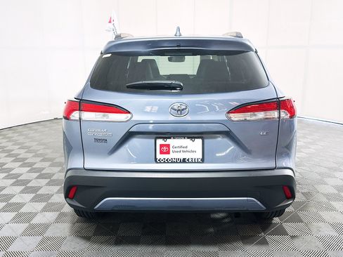 Used 2024 Toyota Corolla Cross LE FWD image 4
