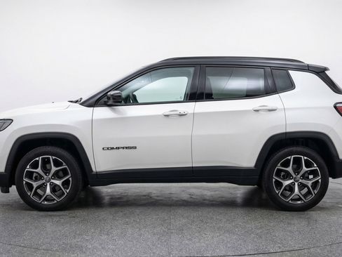 Used 2025 Jeep Compass Limited AWD/4WD image 5