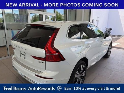 Used 2023 Volvo XC60 B5 Plus w/ Climate Package AWD/4WD image 4