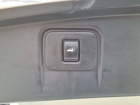 Used 2019 Nissan Murano SL w/ Cargo Package image 15