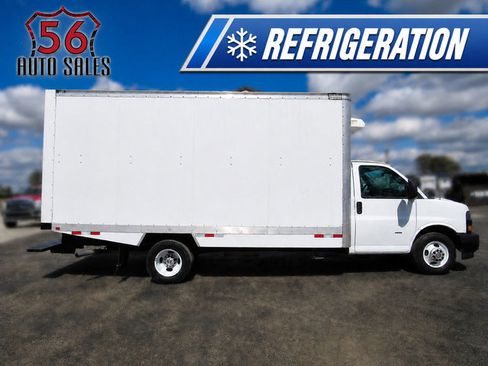 Used 2024 Chevrolet Express 3500 w/ Power Convenience Package RWD image 1
