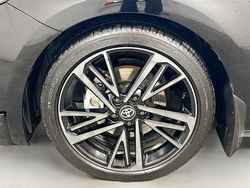 Used 2025 Toyota Camry XSE w/ Premium Package image 29