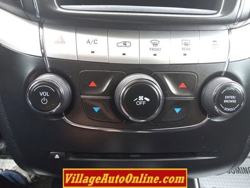 Used 2014 Dodge Journey SE w/ Flexible Seating Group FWD image 18
